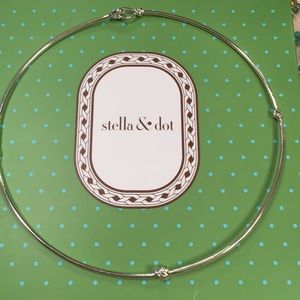 Stella & Dot Simple Knot Collar necklace